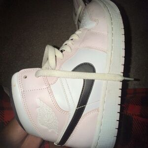 baby pink jordan 1s
